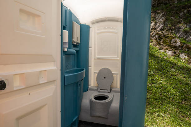 Best Construction site porta potty rental  in Mount Pleasant, MI